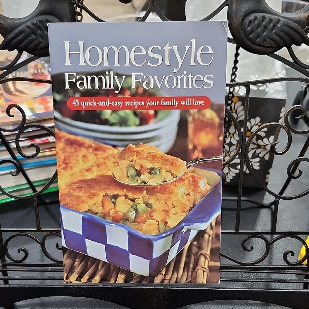 HOMESTYLE FAMILY FAVORITES COOKBOOK